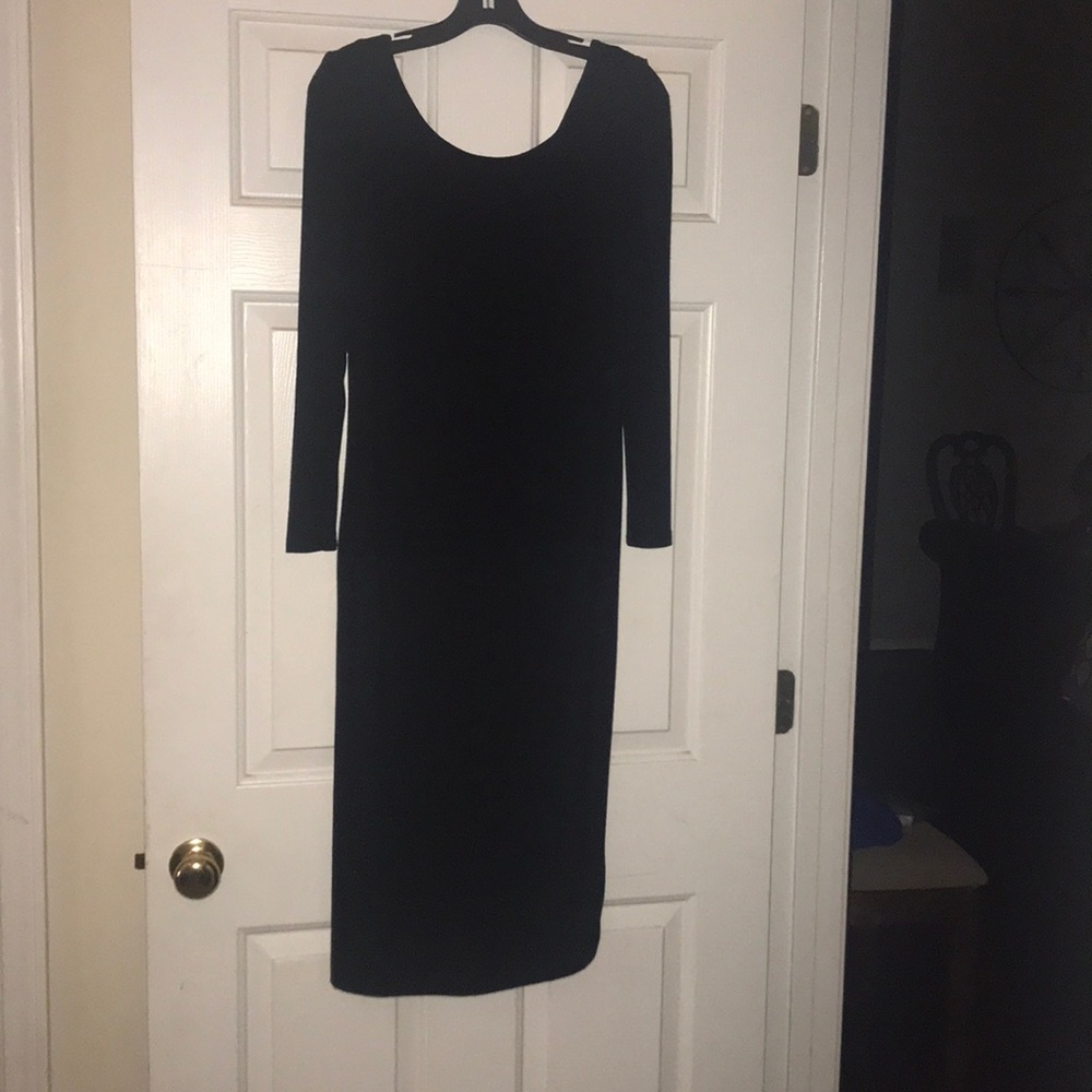 EUC Carmen black stretch midi w/gold zipper Sz Med